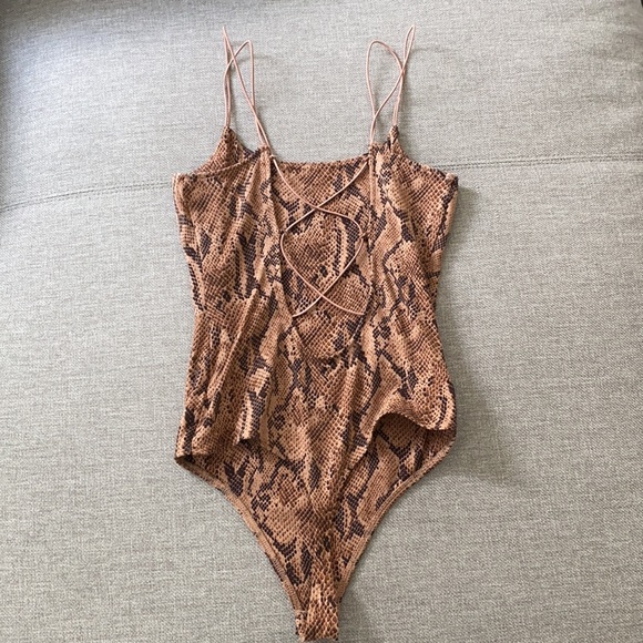 Express bodysuit - Picture 2 of 2